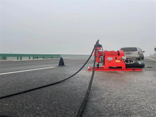 随州马路路基路面开裂下沉注浆加固灌浆